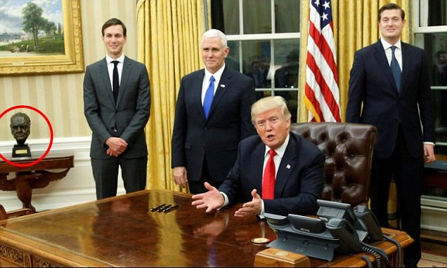 Presiden Donald Trump Masuk Gedung Putih Langsung Bekerja